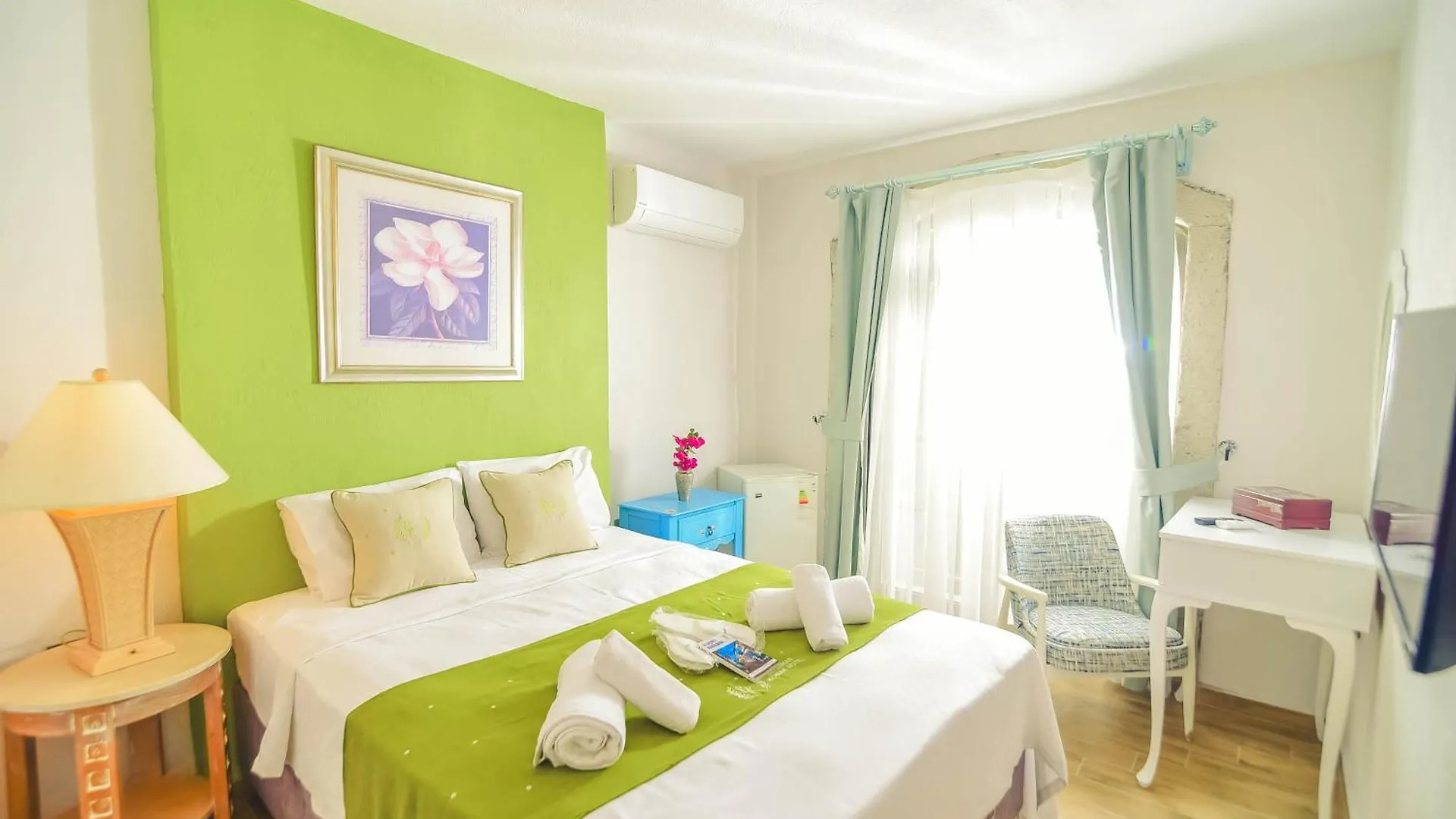 Bedirhan Konak Otel Alaçatı 3*,