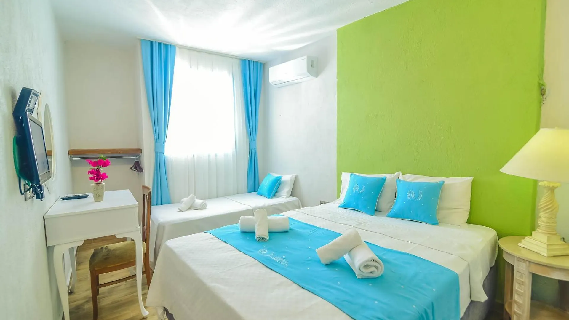 Bedirhan Konak Otel Alaçatı