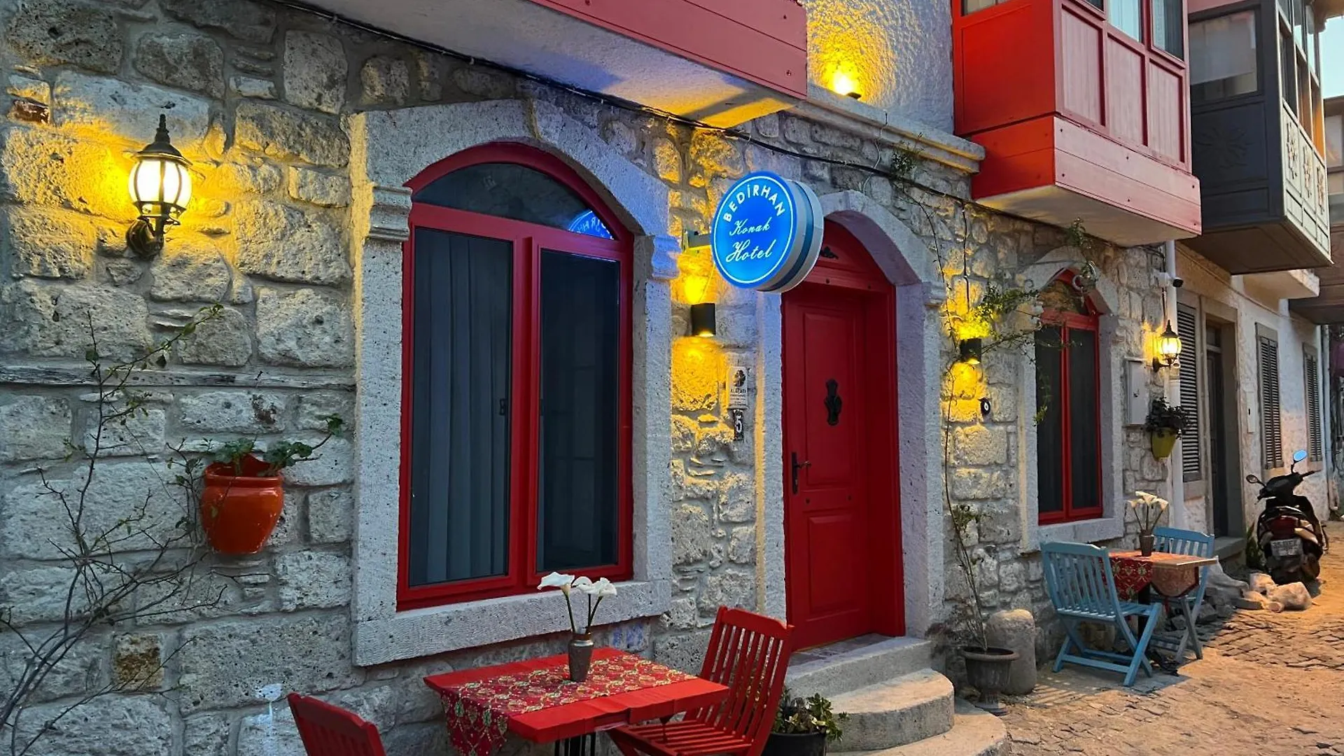 Hotel Bedirhan Konak Otel Alaçatı